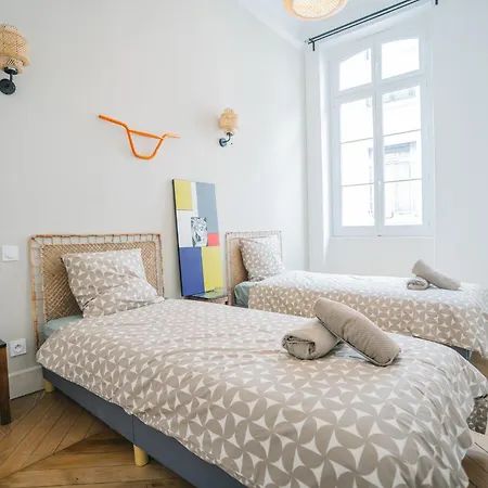 Luxueux-climatisation-3 Chambres-2sdb-garage -aj Appartamento *