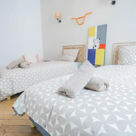 Luxueux-climatisation-3 Chambres-2sdb-garage -aj * Carcassonne