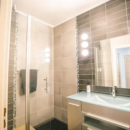 Luxueux-climatisation-3 Chambres-2sdb-garage -aj Apartmán *
