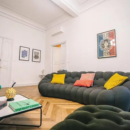 Luxueux-climatisation-3 Chambres-2sdb-garage -aj Appartamento