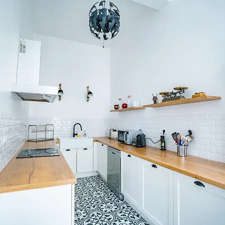 Appartamento Luxueux-climatisation-3 Chambres-2sdb-garage -aj *