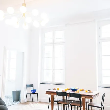 Luxueux-climatisation-3 Chambres-2sdb-garage -aj *