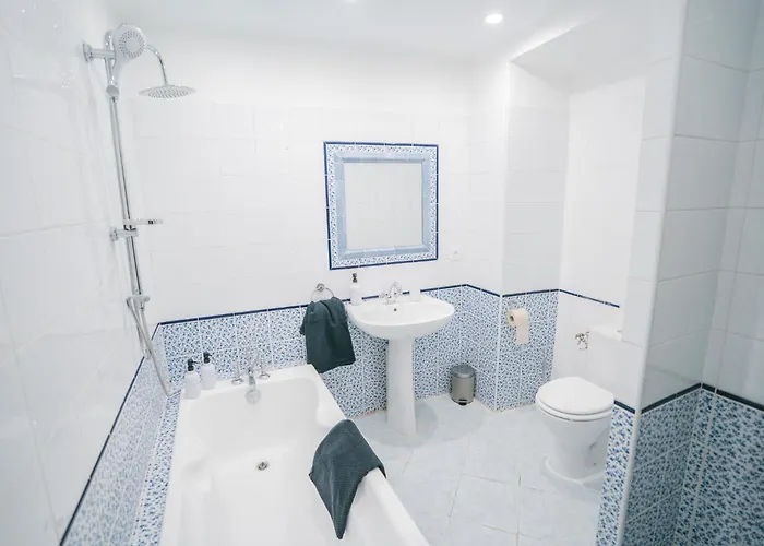 Daire Luxueux-climatisation-3 Chambres-2sdb-garage -aj