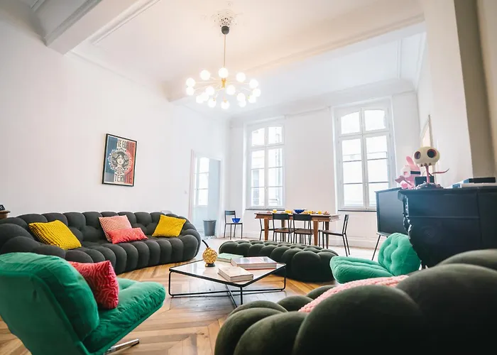 Daire Luxueux-climatisation-3 Chambres-2sdb-garage -aj Carcassonne